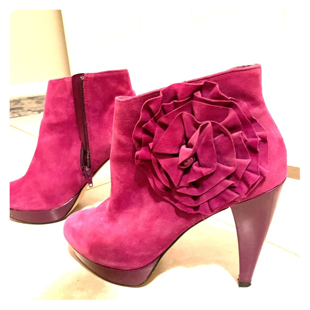 Steve Madden heel booties